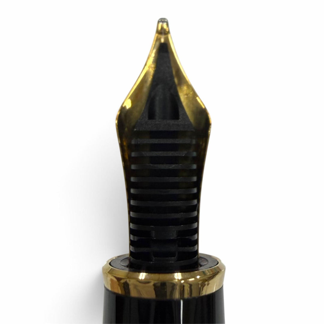 Excellent MONTBLANC fountain pen Meisterstück classic pix black 14K mens