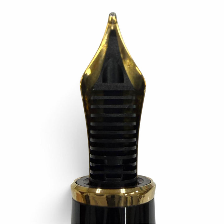 Excellent MONTBLANC fountain pen Meisterstück classic pix black 14K mens