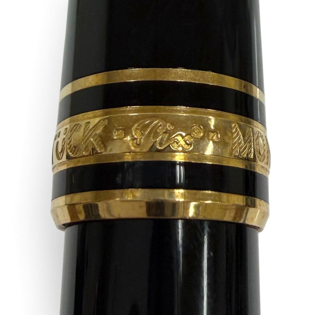 Excellent MONTBLANC fountain pen Meisterstück classic pix black 14K mens