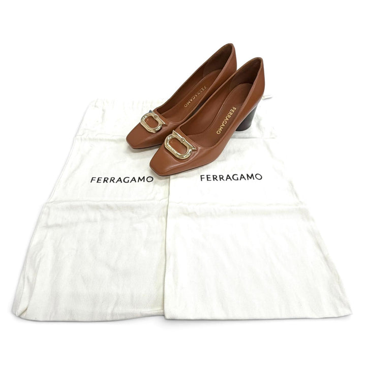 Pristine FERRAGAMO pumps Gancini logo Metal square toe leather shoes Brown 6.5