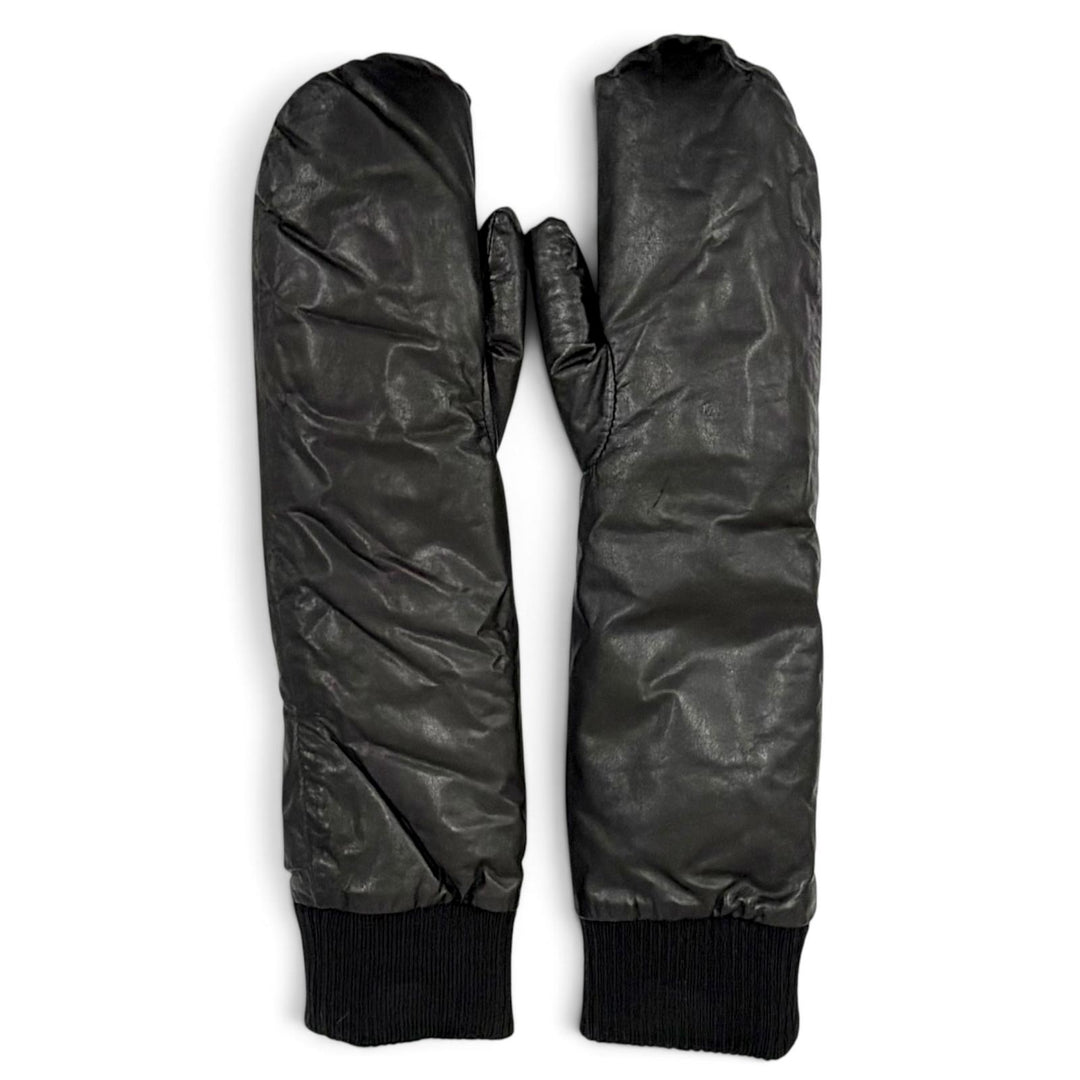 Great ISAMUKATAYAMA BACKLASH Down jacket mitten gloves black Kangaroo 1 L861-04