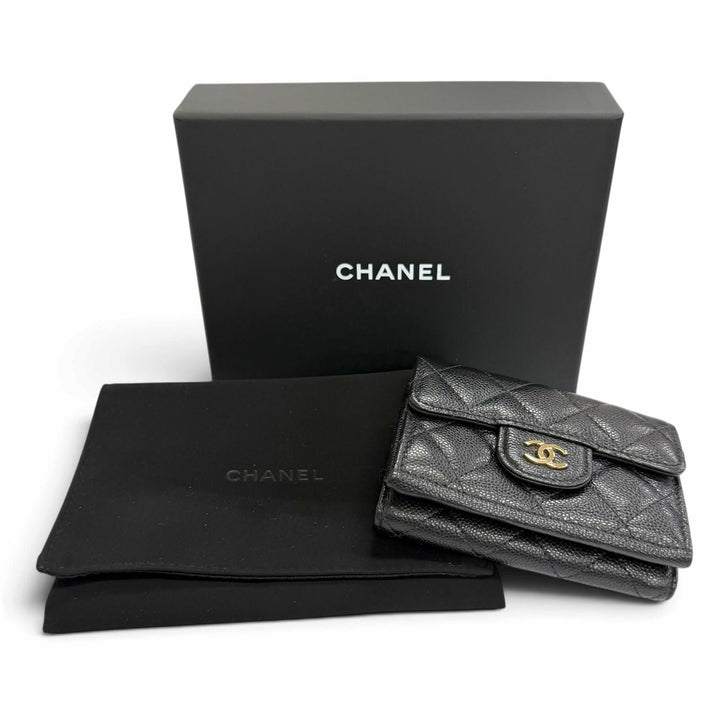 Excellent CHANEL Matelassé Timeless Classic Small Flap Wallet AP0230