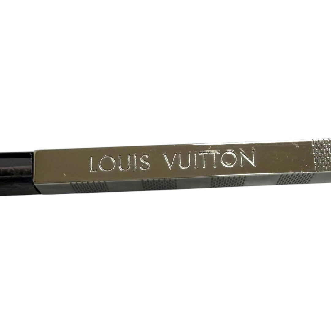 Excellent LOUIS VUITTON Sunglasses Attitude Current product Argent