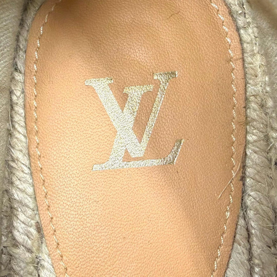 Great LOUIS VUITTON Slip-on Monogram logo embroidered espadrilles Navy