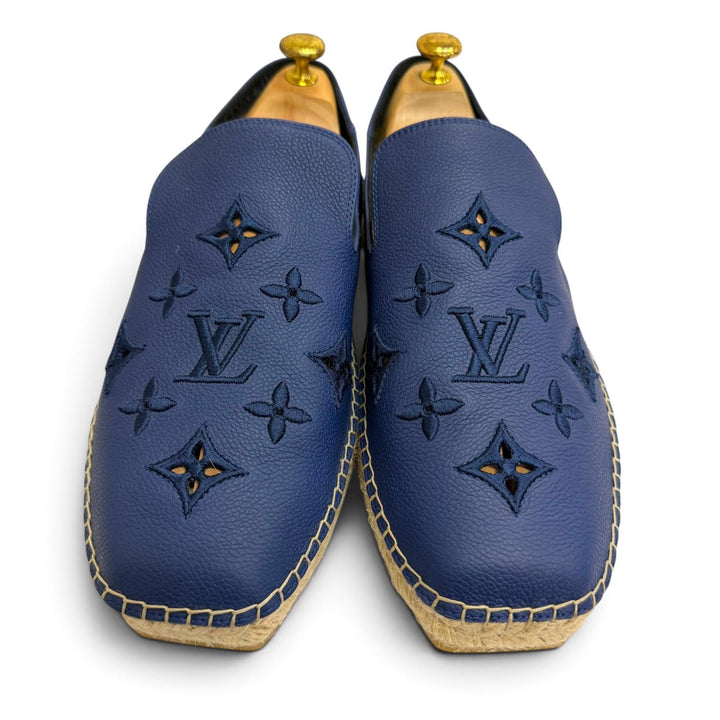 Great LOUIS VUITTON Slip-on Monogram logo embroidered espadrilles Navy
