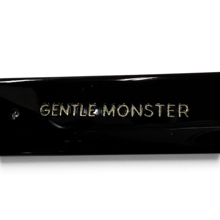 Great GENTLE MONSTER sunglasses TAMBU Oval frame, rectangular design black mens
