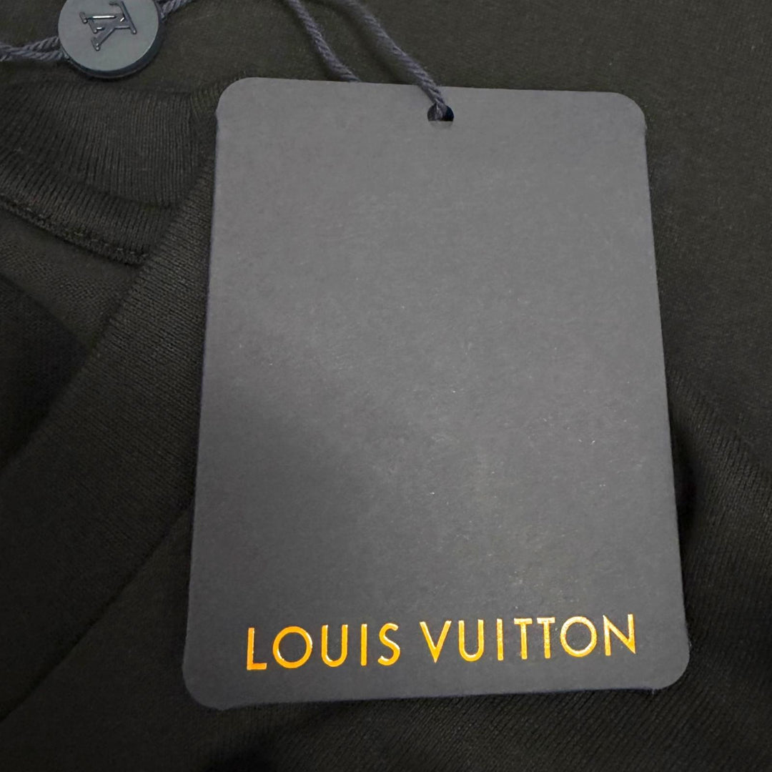 Pristine LOUIS VUITTON Short sleeve T-shirt black cotton mens