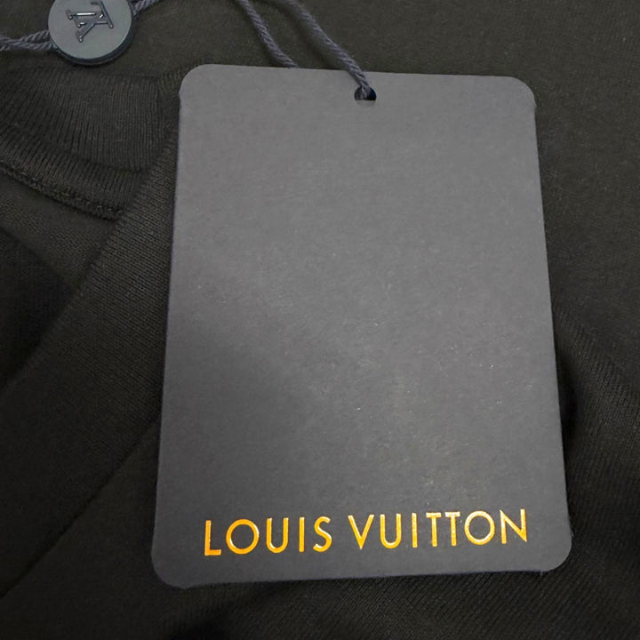 Pristine LOUIS VUITTON Short sleeve T-shirt black cotton mens