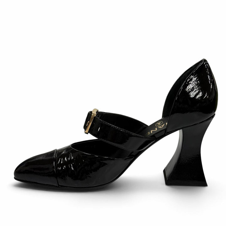 Great CHANEL pumps black Patent leather Women 36.5 G39048
