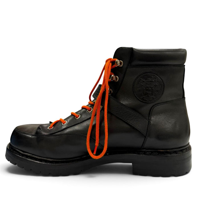 Great HERMES boots Lace-up hiking boots with logo patch black leather mens 41.5