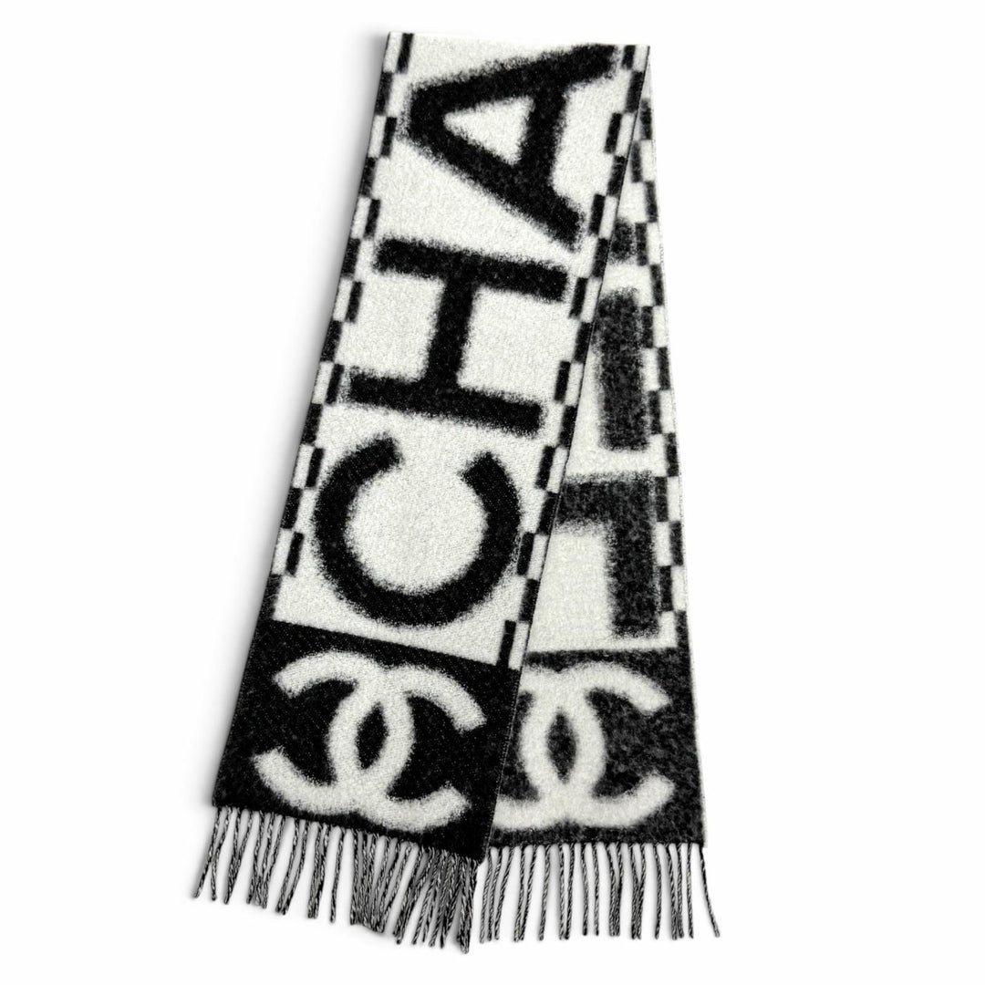 Great CHANEL Scarf COCO Mark logo design fringe white cashmere Women AAA478