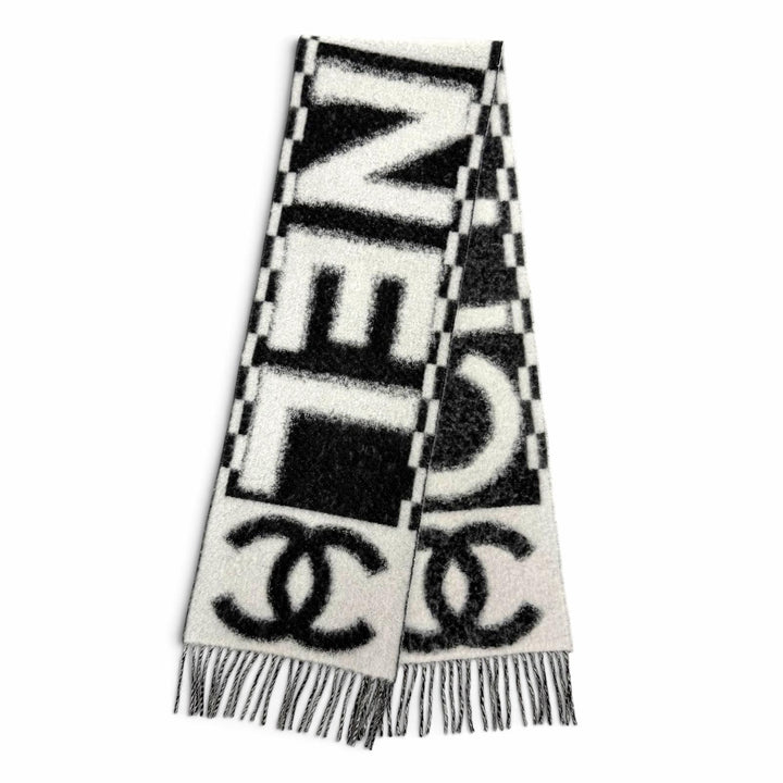 Great CHANEL Scarf COCO Mark logo design fringe white cashmere Women AAA478