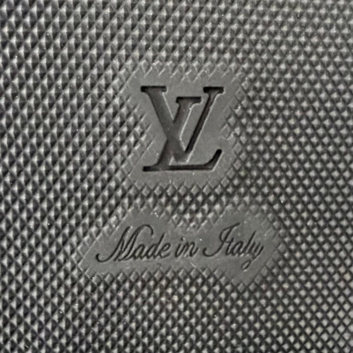 Great LOUIS VUITTON short boots LV Circle Logo Round Toe Flats black leather 37