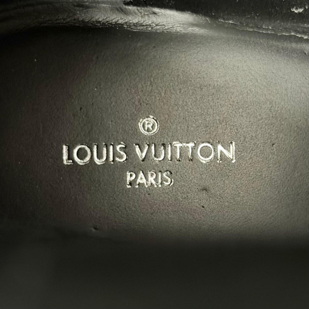 Great LOUIS VUITTON short boots LV Circle Logo Round Toe Flats black leather 37
