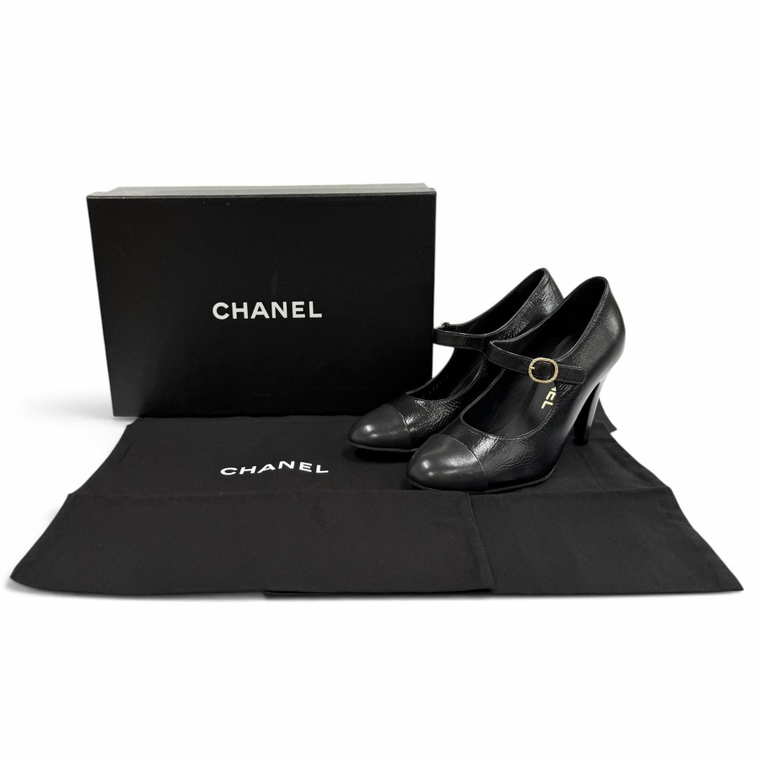 Pristine CHANEL pumps COCO Mark Belt Design Leather black leather 36 22A G39110