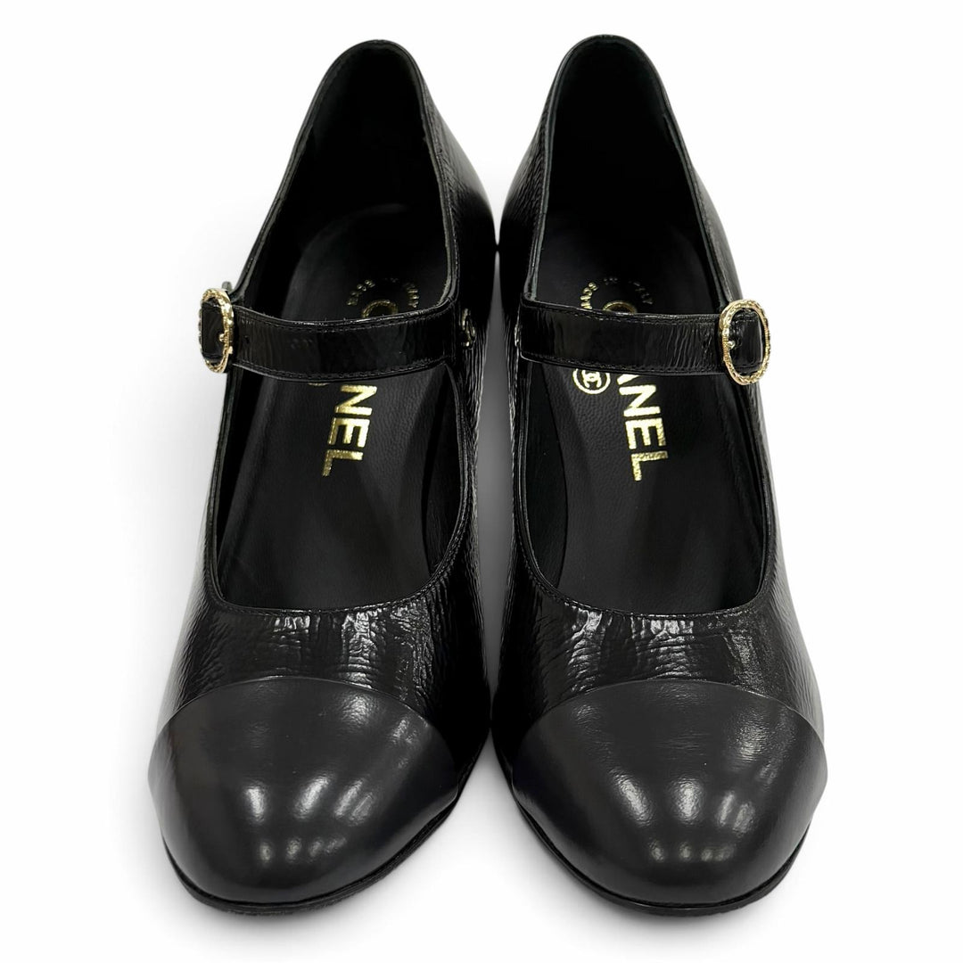 Pristine CHANEL pumps COCO Mark Belt Design Leather black leather 36 22A G39110