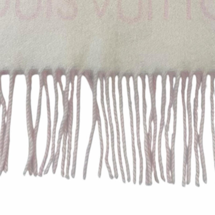 Great LOUIS VUITTON Scarf Reykjavik Monogram Giant with Fringe cashmere M90894