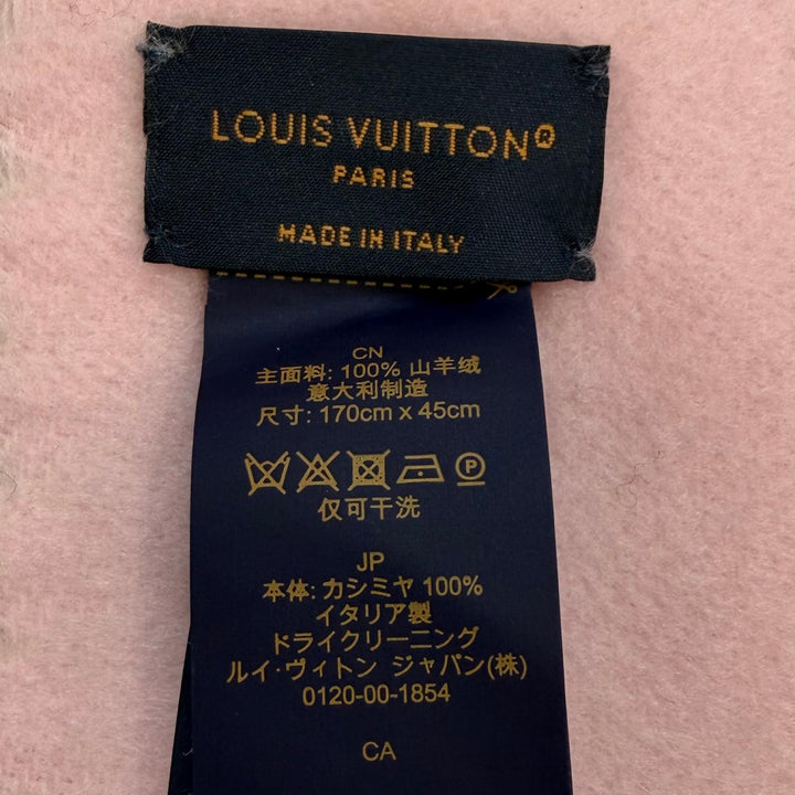 Great LOUIS VUITTON Scarf Reykjavik Monogram Giant with Fringe cashmere M90894