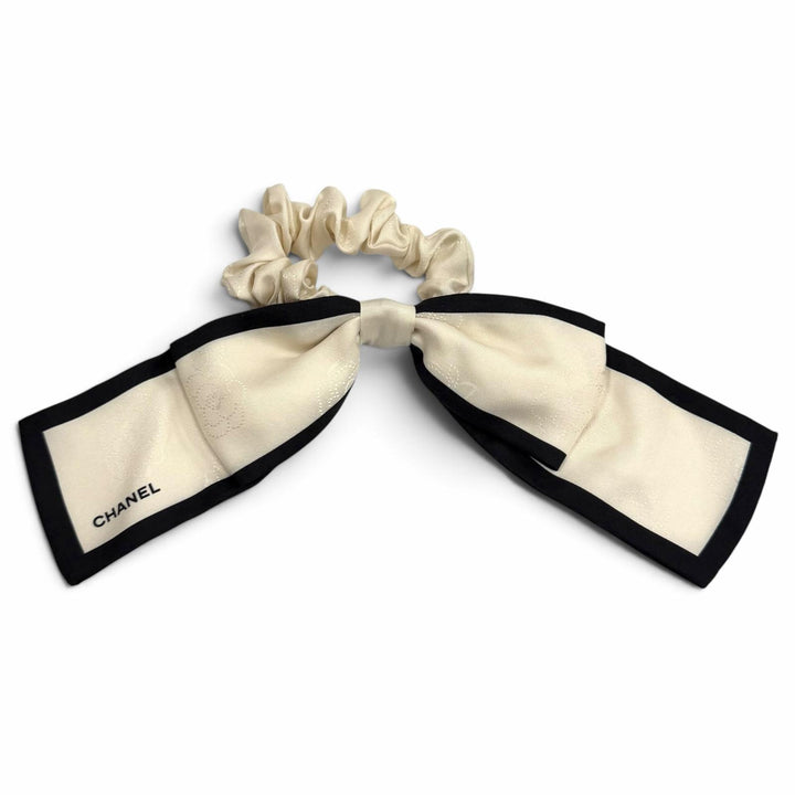 Excellent CHANEL Shush Logo-emblazoned camellia ribbon Ivory silk Women 21S