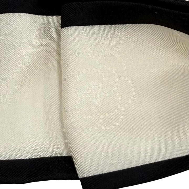 Excellent CHANEL Shush Logo-emblazoned camellia ribbon Ivory silk Women 21S