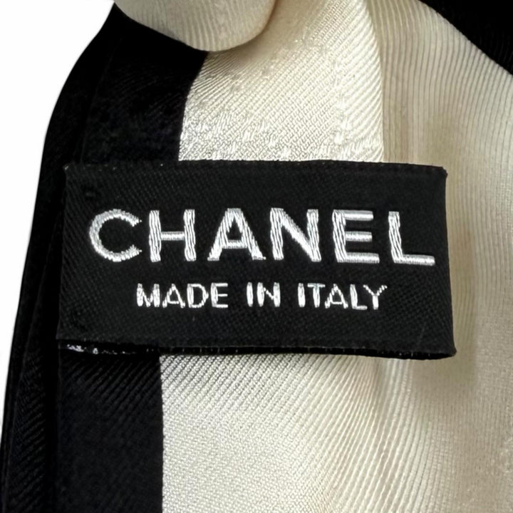 Excellent CHANEL Shush Logo-emblazoned camellia ribbon Ivory silk Women 21S