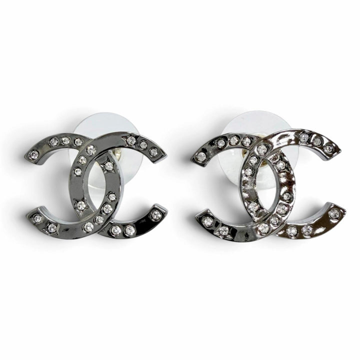 Excellent CHANEL Pierce COCO Mark rhinestone Gunmetal Women B24K