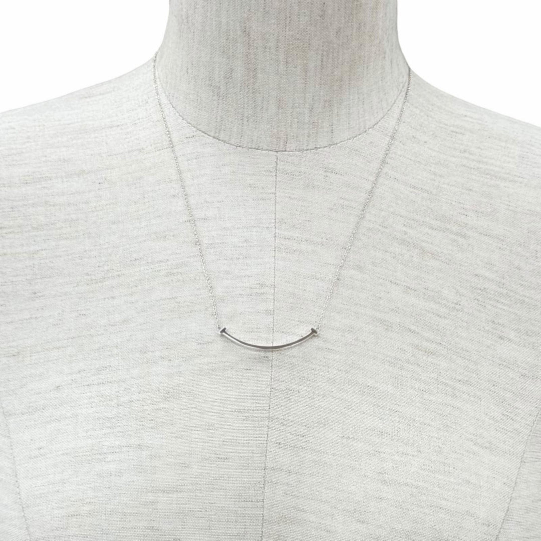 Great TIFFANY&Co. Necklace Smile Pendant Small T Smile Silver AG925 Women