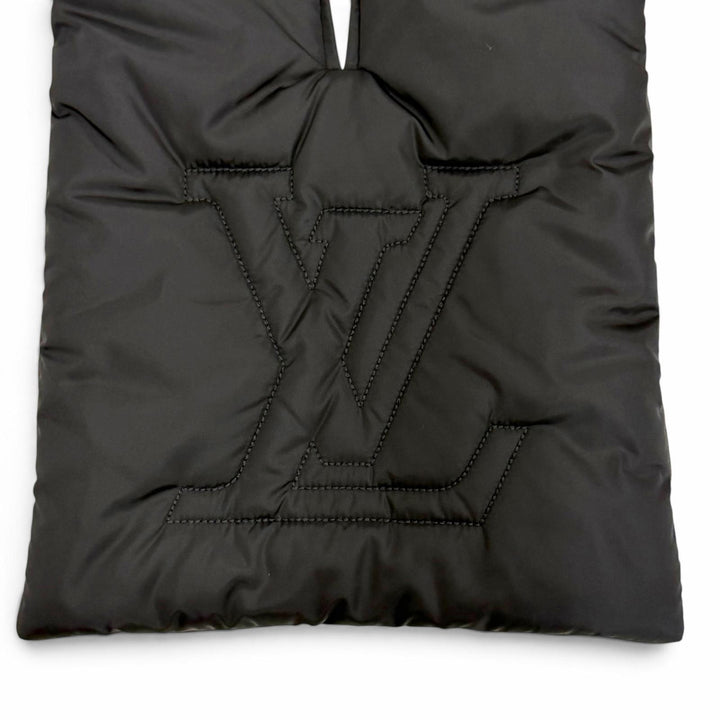 Great LOUIS VUITTON Scarf Echarpe Pillow Monogram LV stitching black M77049