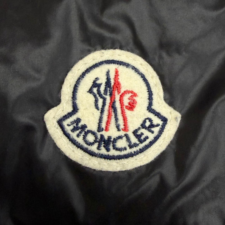 Great MONCLER Down vest GUI GILET Logo patch, packable, lightweight black Nylon