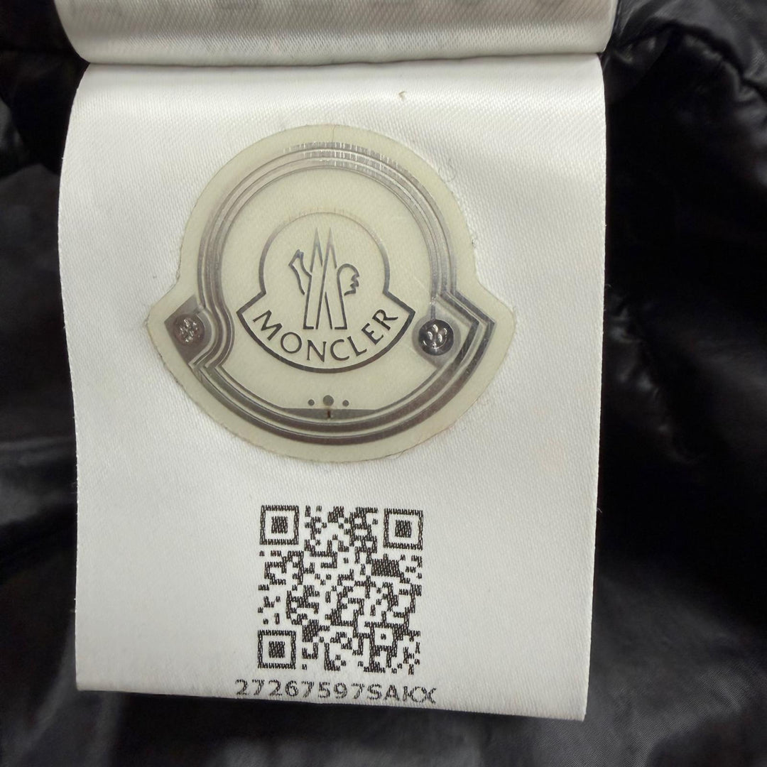 Great MONCLER Down vest GUI GILET Logo patch, packable, lightweight black Nylon