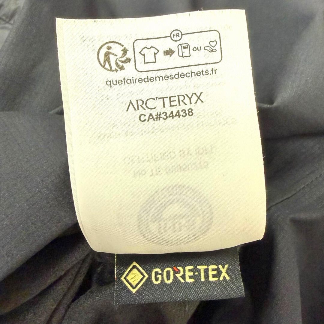 Great ARC'TERYX VEILANCE Down jacket Altus Down Jacket black