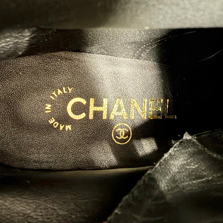 Pristine CHANEL short boots COCO Mark logo print lace-up 37.5 19P G34577