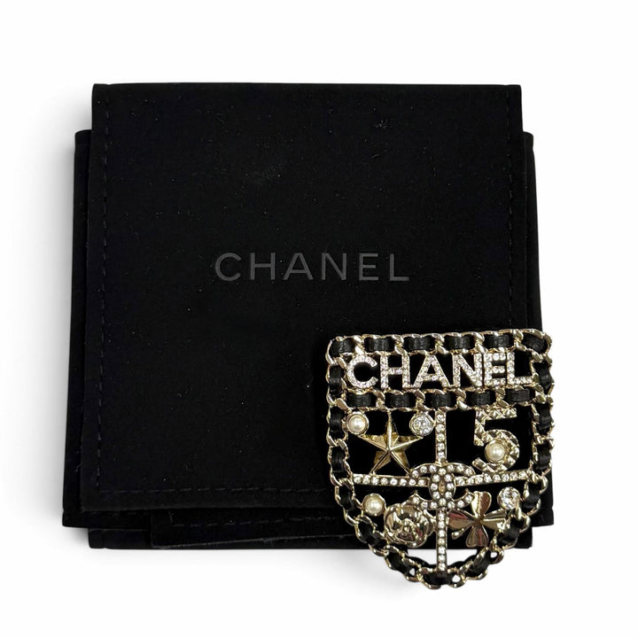 Excellent CHANEL Brooch black Women B25V AB4702