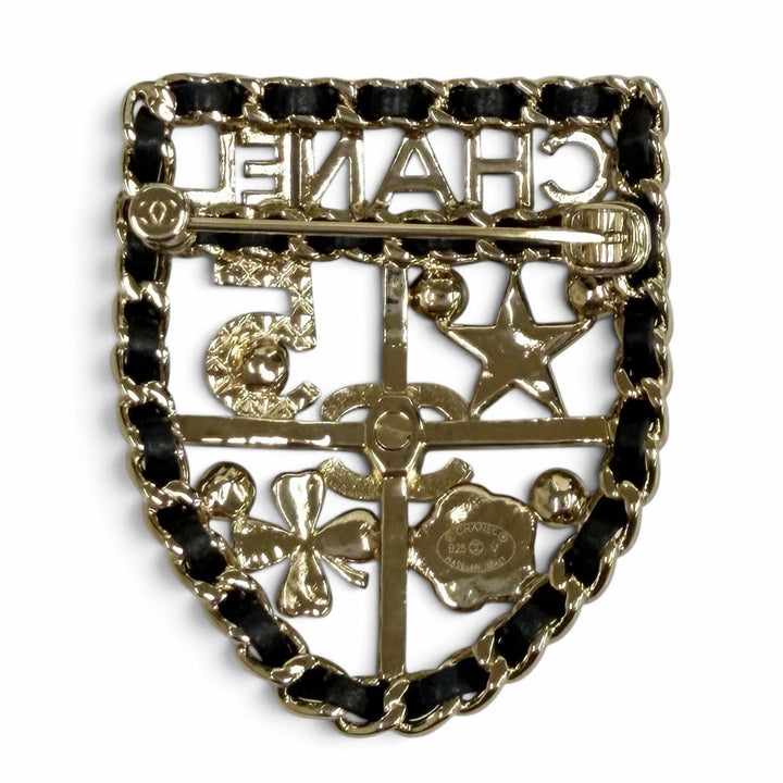 Excellent CHANEL Brooch black Women B25V AB4702