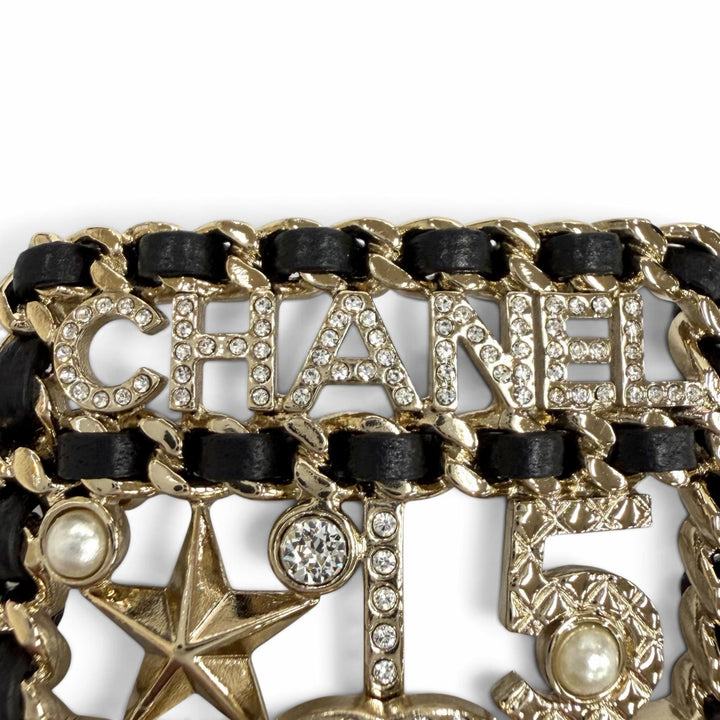 Excellent CHANEL Brooch black Women B25V AB4702