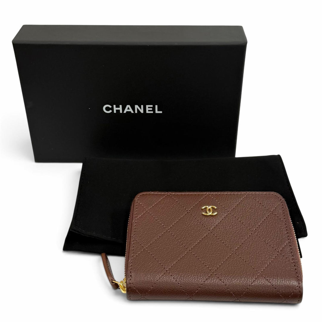 Excellent CHANEL Bifold Wallet Brown Goatskin Women AP4918