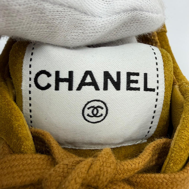 Excellent CHANEL Low cut sneakers COCO Mark logo suede leather Brown 38 G39225