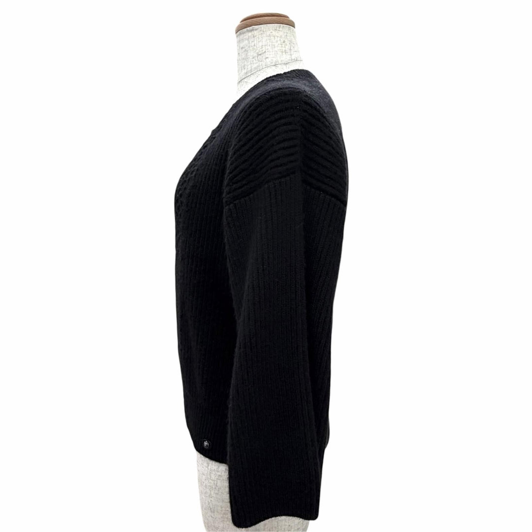 Excellent CHANEL COCO Mark Lion Camellia Design Knit cashmere 38 P50069K06343