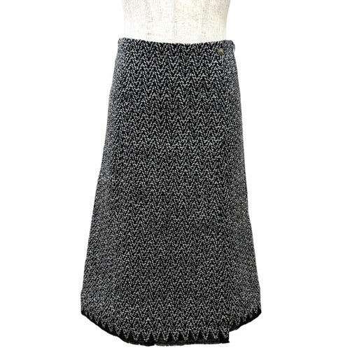 Excellent CHANEL Long skirt COCO Mark Lion Metal Tweed black 36 P56743V30499