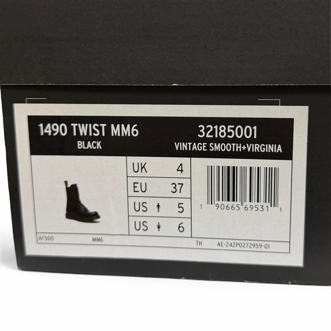 Pristine Dr.Martens MM6 short boots 1490 TWIST black leather Women S66WU0126