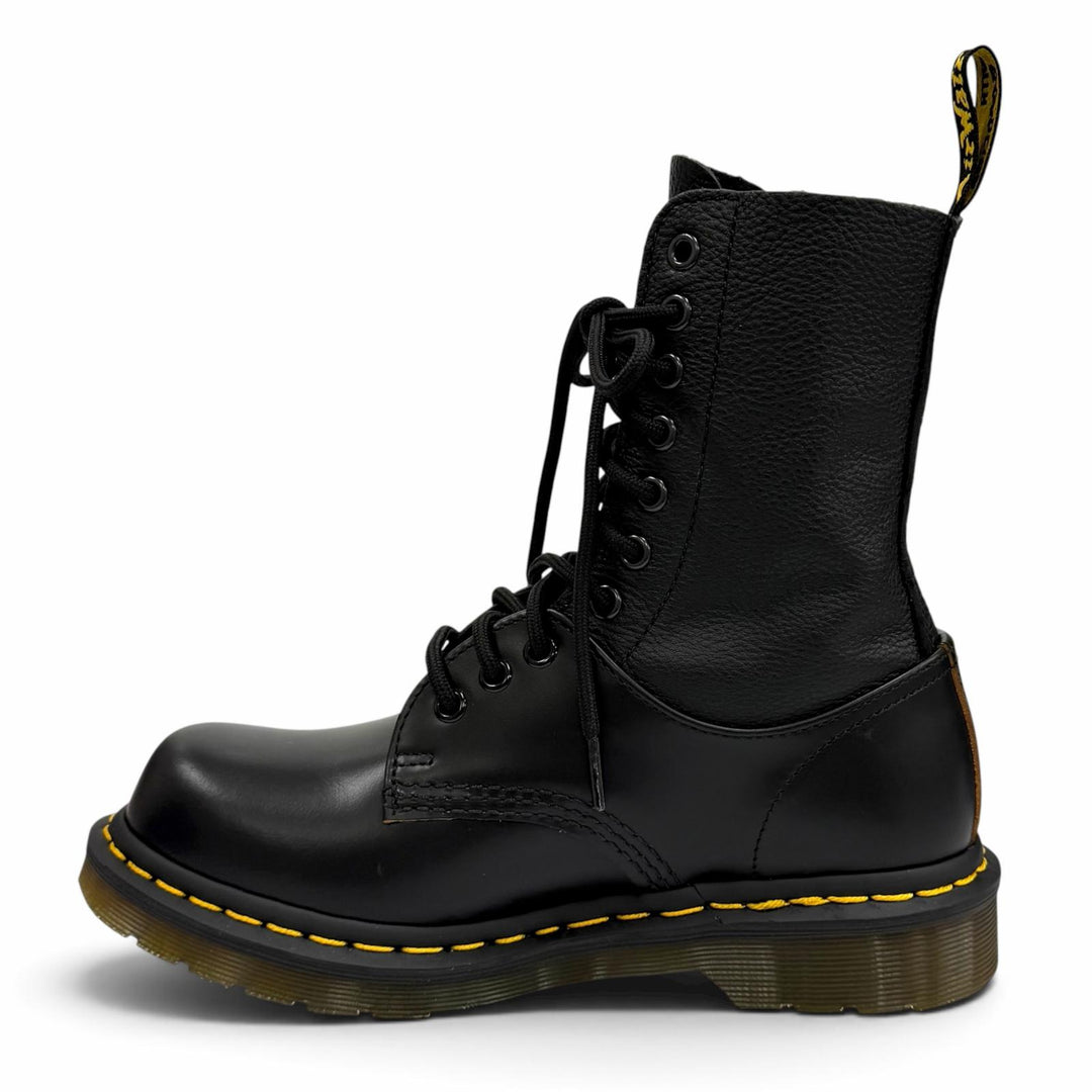 Pristine Dr.Martens MM6 short boots 1490 TWIST black leather Women S66WU0126