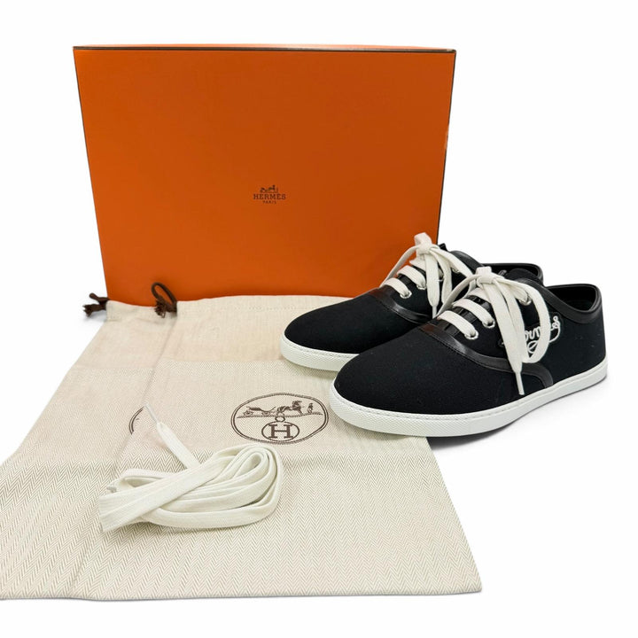 Pristine HERMES sneakers Innocent Leather logo patch, lace-up design black 36