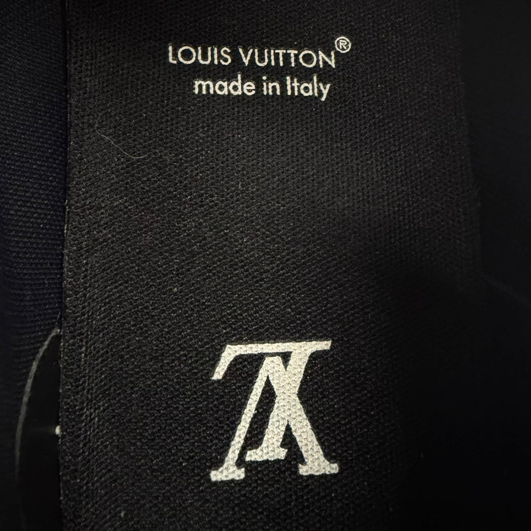 Great LOUIS VUITTON Low cut sneakers LV Trainer Line black Monogram