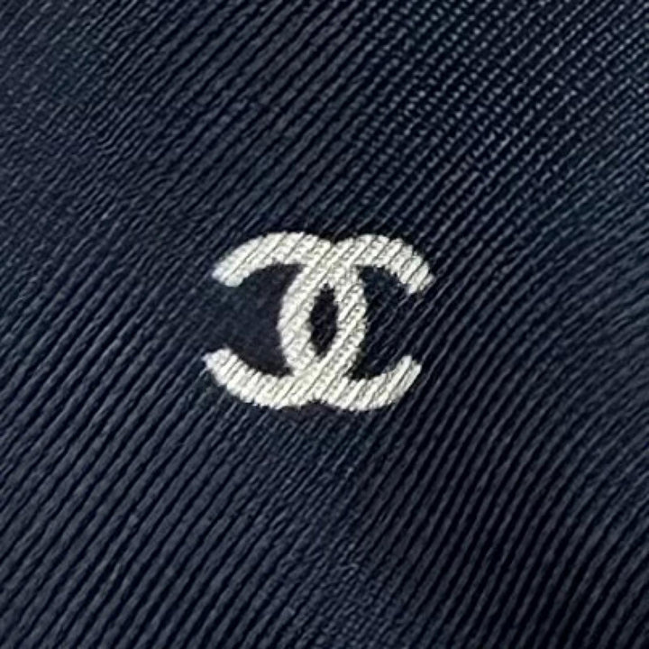 Great CHANEL Shush COCO Mark Logo Design Ribbon Navy silk Women