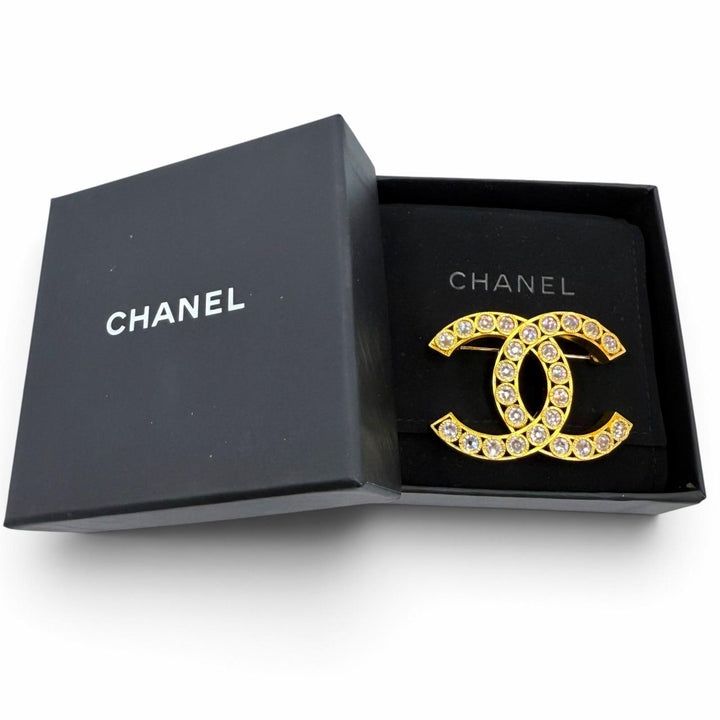 Excellent CHANEL Brooch Médie-Art Collection Rhinestone COCO Mark gold P22A