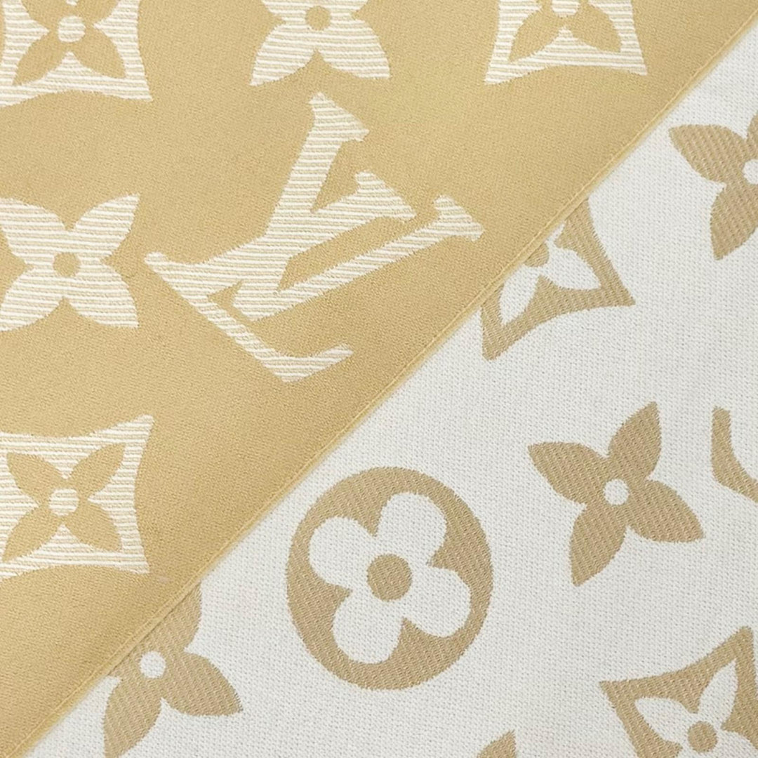 Great LOUIS VUITTON Scarf LV Essential Monogram beige wool Women M77854