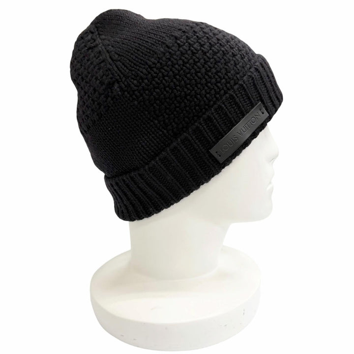 Great LOUIS VUITTON Knit cap Logo leather patch Damier knit hat black 402775