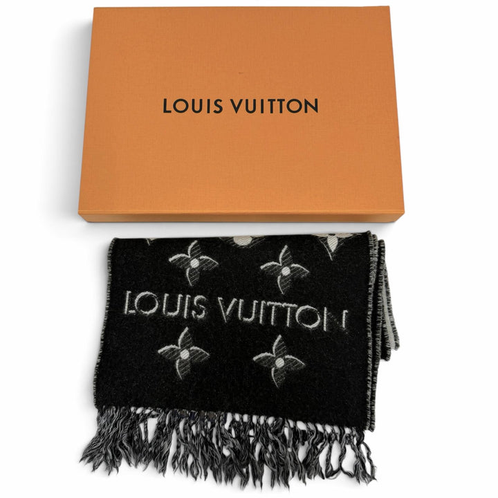 Great LOUIS VUITTON Scarf LV Essential Monogram Shine Fringe black