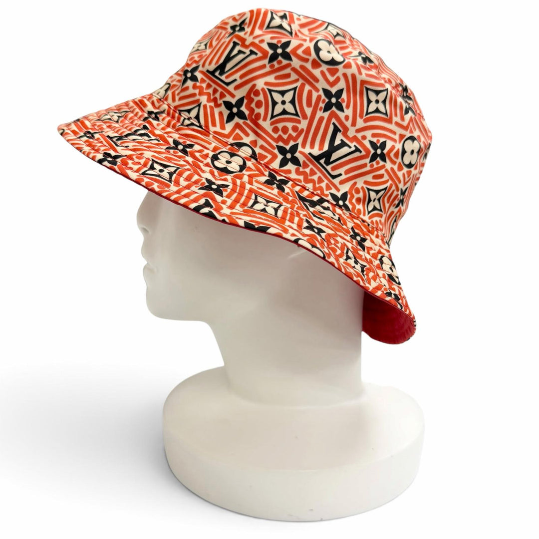 Great LOUIS VUITTON Bob Carry-On Crème Rouge Monogram Bucket hat Red M76537