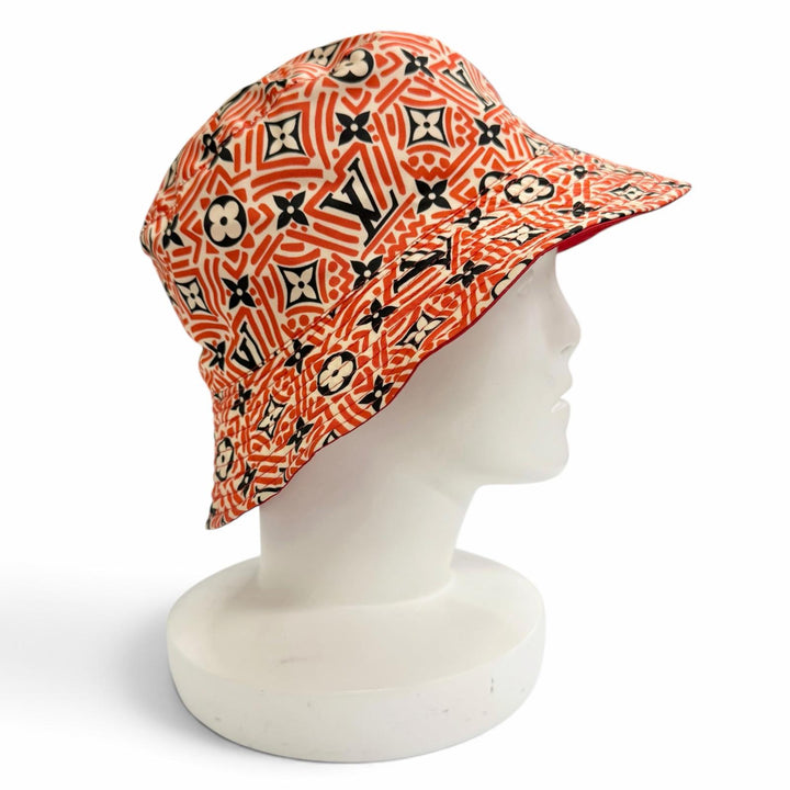 Great LOUIS VUITTON Bob Carry-On Crème Rouge Monogram Bucket hat Red M76537